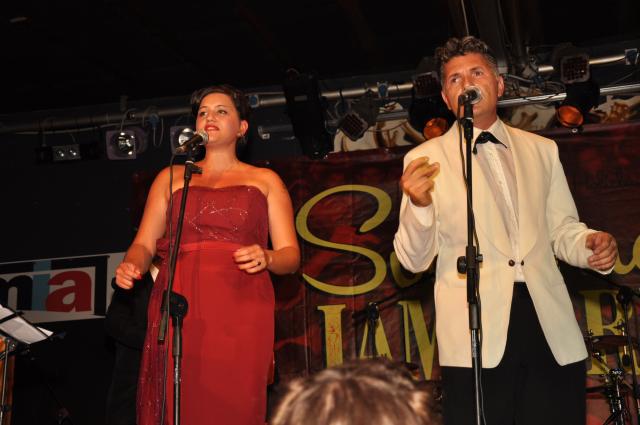 min 2010 08 05 mamamia 275